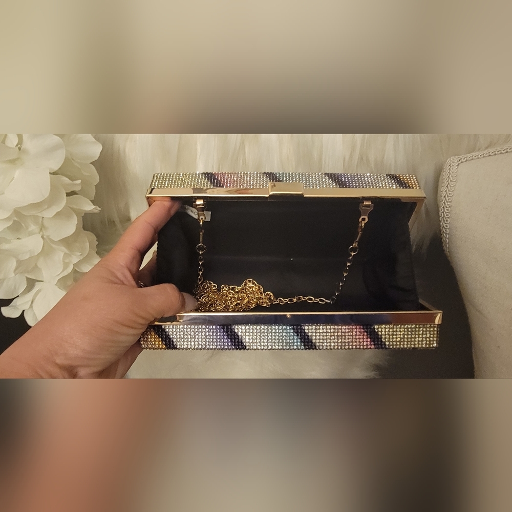 JEWEL-ENCRUSTED, multi-colored clutch with interchangeable straps - Picture 4 of 4